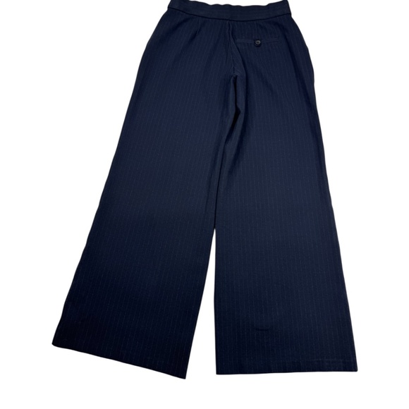 Elegant Navy Wide-Leg Pants - Picture 2 of 12